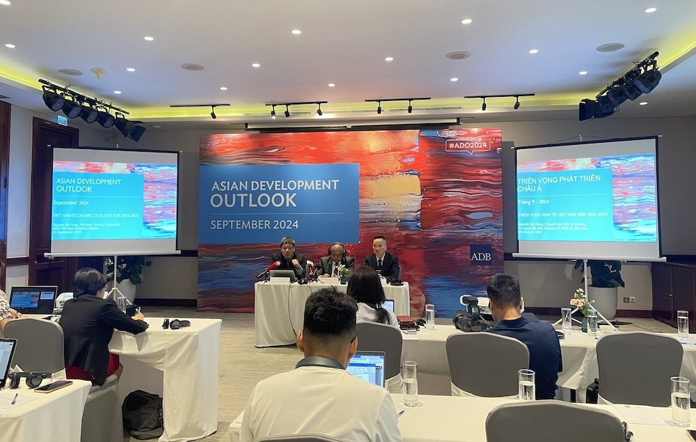 Vietnam's economic outlook remains positive amid uncertainties